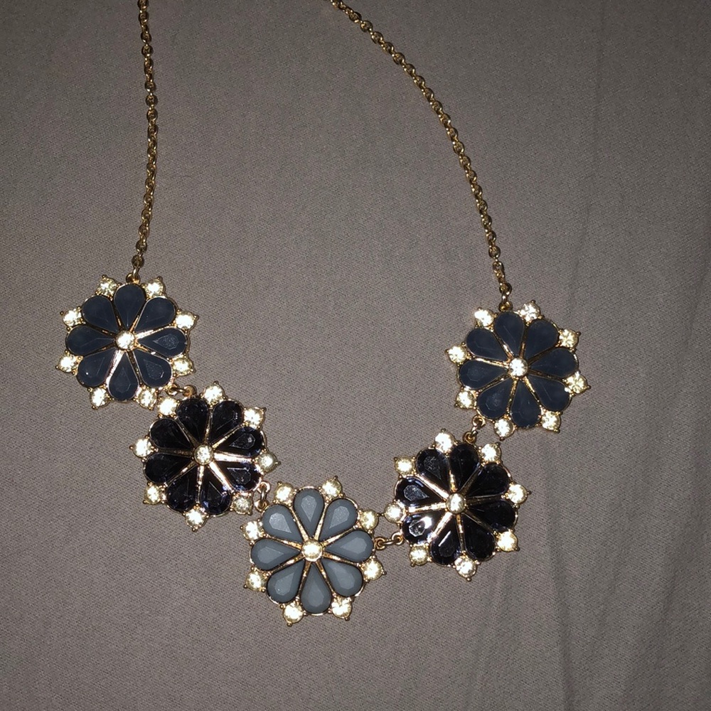 Statement necklace